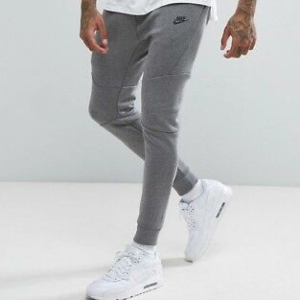 Nike Tech Joggers Men New with Tags NWT